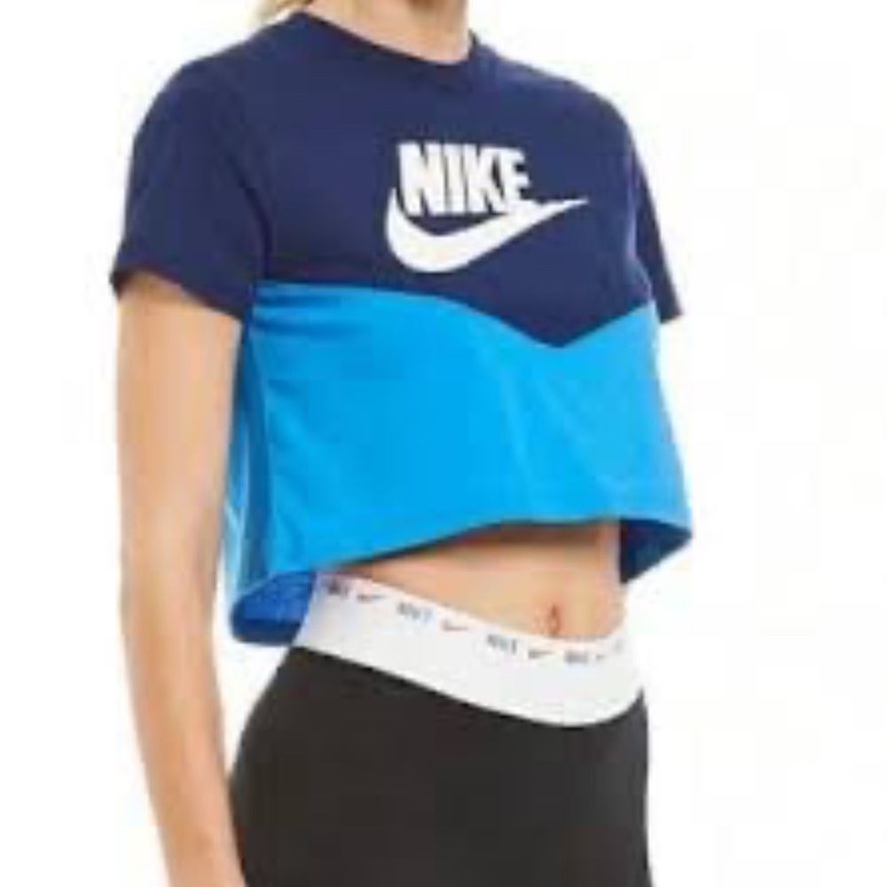 Nike Two-Tone Blue Crop Top